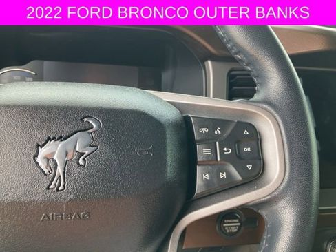 Used 2022 Ford Bronco Outer Banks AWD/4WD image 25