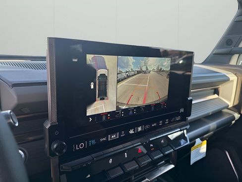 New 2025 GMC Hummer EV 2X image 36