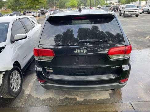 Used 2017 Jeep Grand Cherokee Laredo w/ Quick Order Package 23E AWD/4WD image 5