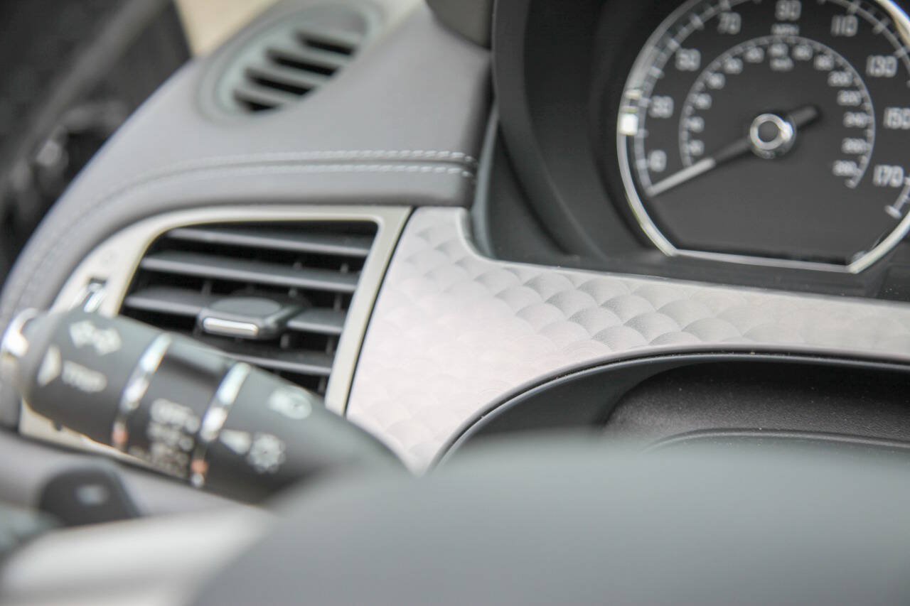Used 2009 Jaguar XKR R RWD image 78