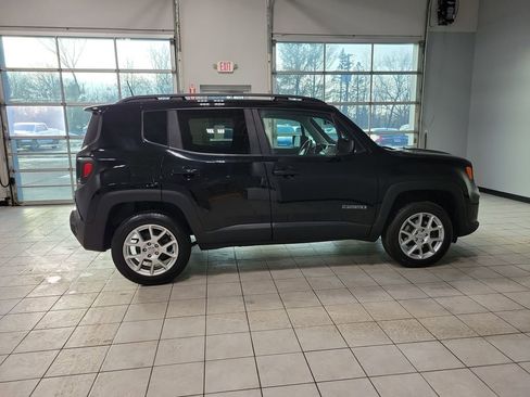Used 2019 Jeep Renegade Latitude image 13