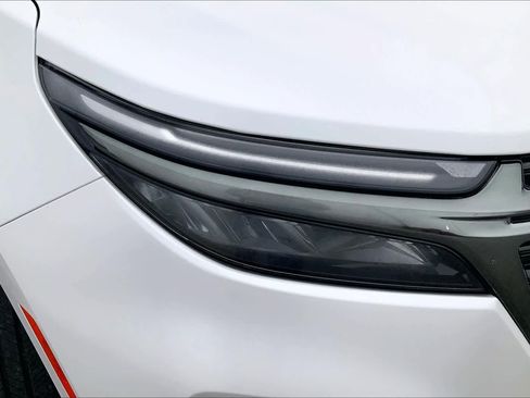 Used 2023 Chevrolet Equinox RS image 26