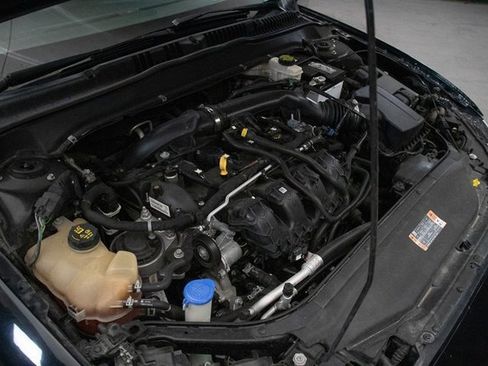 Used 2020 Ford Fusion SE image 27