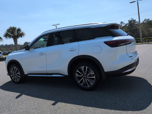 New 2026 INFINITI QX60 Luxe w/ Cargo Package FWD image 7