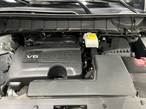 Used 2022 Nissan Pathfinder SL image 38