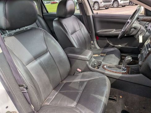Used 2014 Chevrolet Impala LTZ FWD image 22