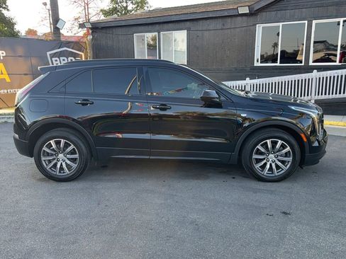 Used 2019 Cadillac XT4 Sport w/ Cold Weather Package FWD image 9
