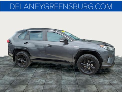 Used 2021 Toyota RAV4 XSE AWD/4WD image 2