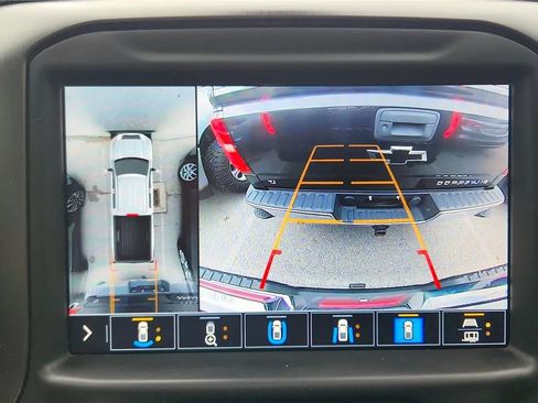 Used 2022 GMC Sierra 2500 AT4 w/ AT4 Premium Plus Package image 14