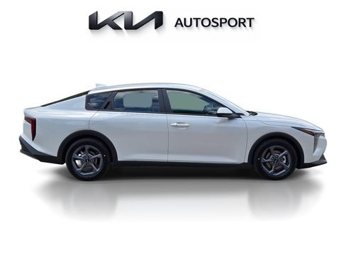 New 2026 Kia K4 FWD image 7