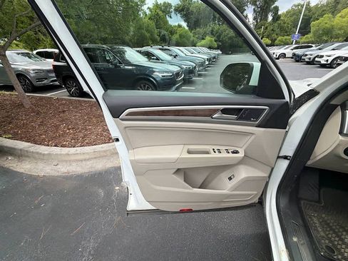 Used 2019 Volkswagen Atlas SEL Premium AWD/4WD image 41