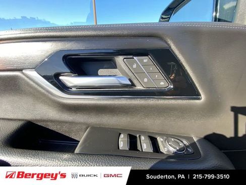 Certified 2025 GMC Yukon XL Denali image 27