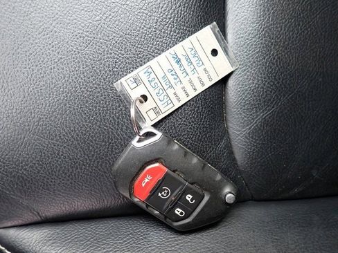 Used 2019 Jeep Wrangler Unlimited Sahara w/ Quick Order Package 24M Moab image 30