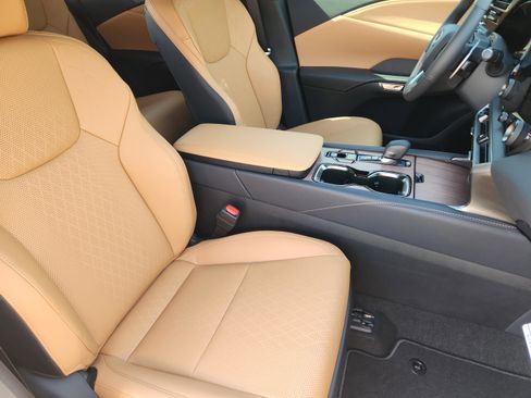 New 2026 Lexus RX 350 FWD image 9