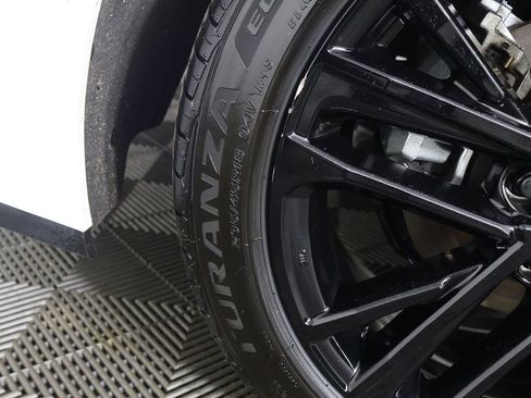 Used 2025 Toyota Camry SE image 19