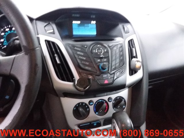 Used 2014 Ford Focus SE FWD image 12