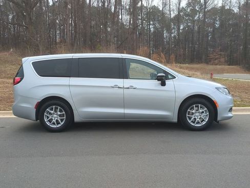 New 2026 Chrysler Voyager LX image 14