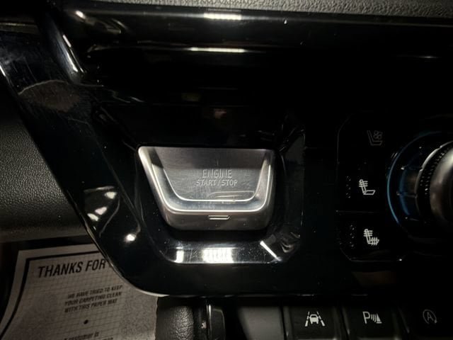 Used 2024 GMC Sierra 1500 AT4 w/ Technology Package AWD/4WD image 22
