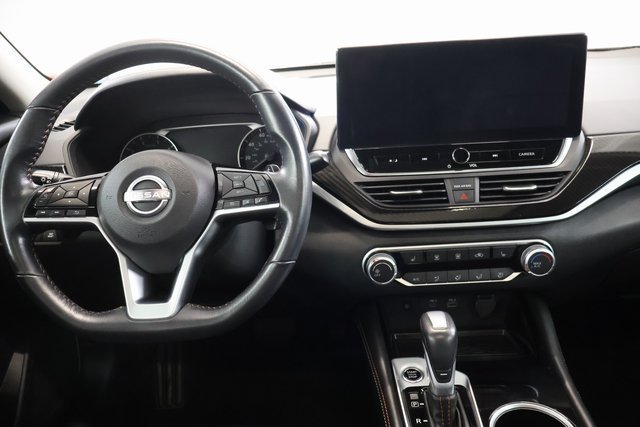 Certified 2023 Nissan Altima 2.5 SR w/ SR Premium Package AWD/4WD image 14