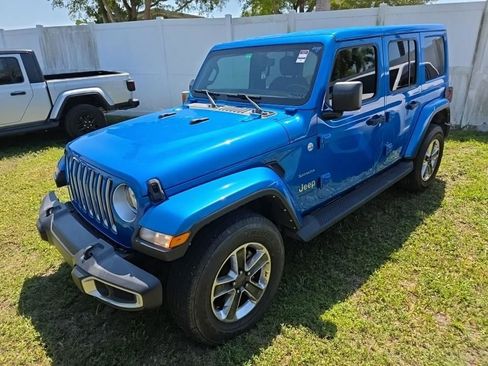Used 2022 Jeep Wrangler Unlimited Sahara image 2