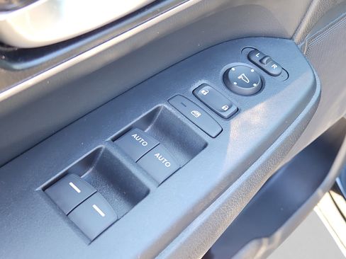 Used 2022 Honda CR-V Touring image 29