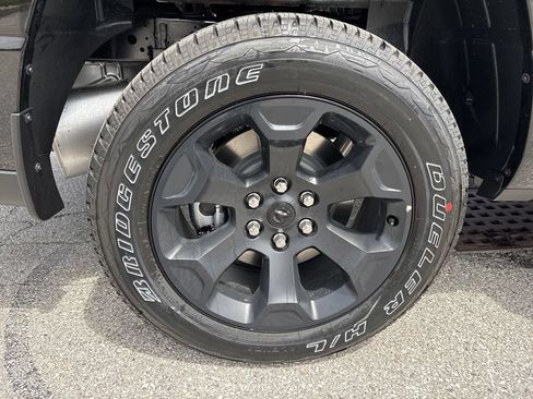 New 2026 RAM 1500 Express AWD/4WD image 12