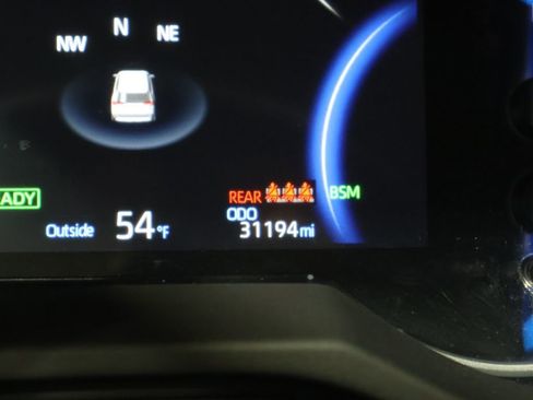 Used 2025 Toyota RAV4 XLE image 38