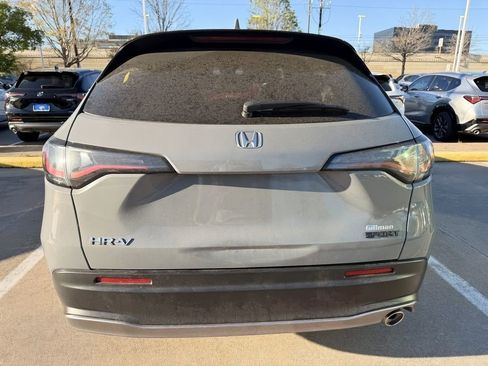 Used 2024 Honda HR-V Sport image 6