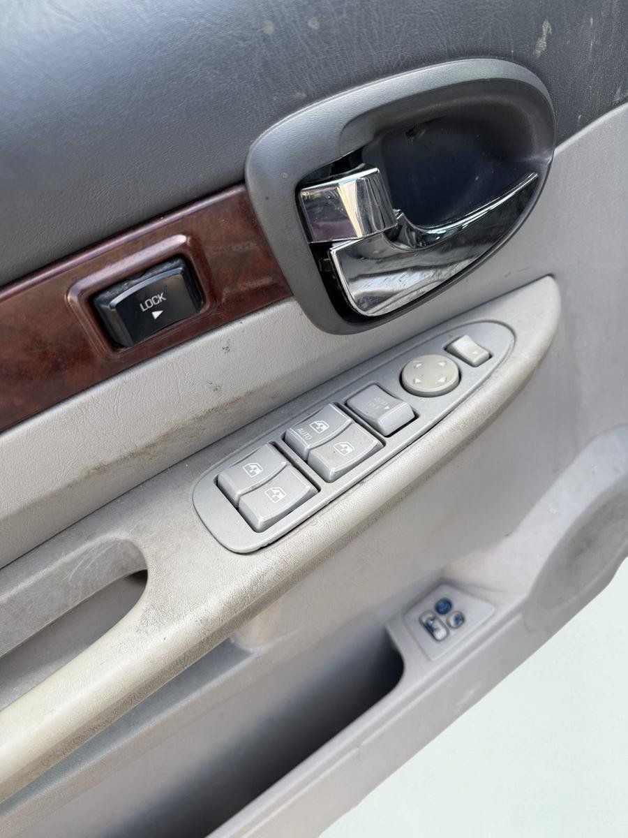 Used 2007 Buick Rendezvous CXL w/ CXL Luxury Package FWD image 17