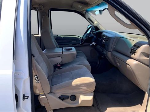 Used 2004 Ford F250 XL RWD image 8