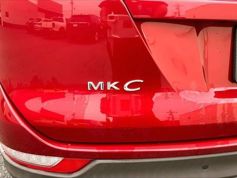 Used 2017 Lincoln MKC Select w/ Select Plus Package AWD/4WD image 7