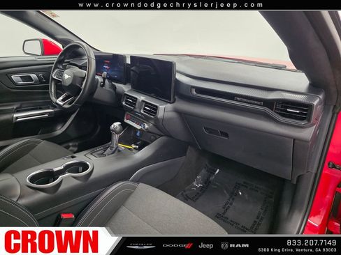 Used 2025 Ford Mustang Convertible RWD image 28