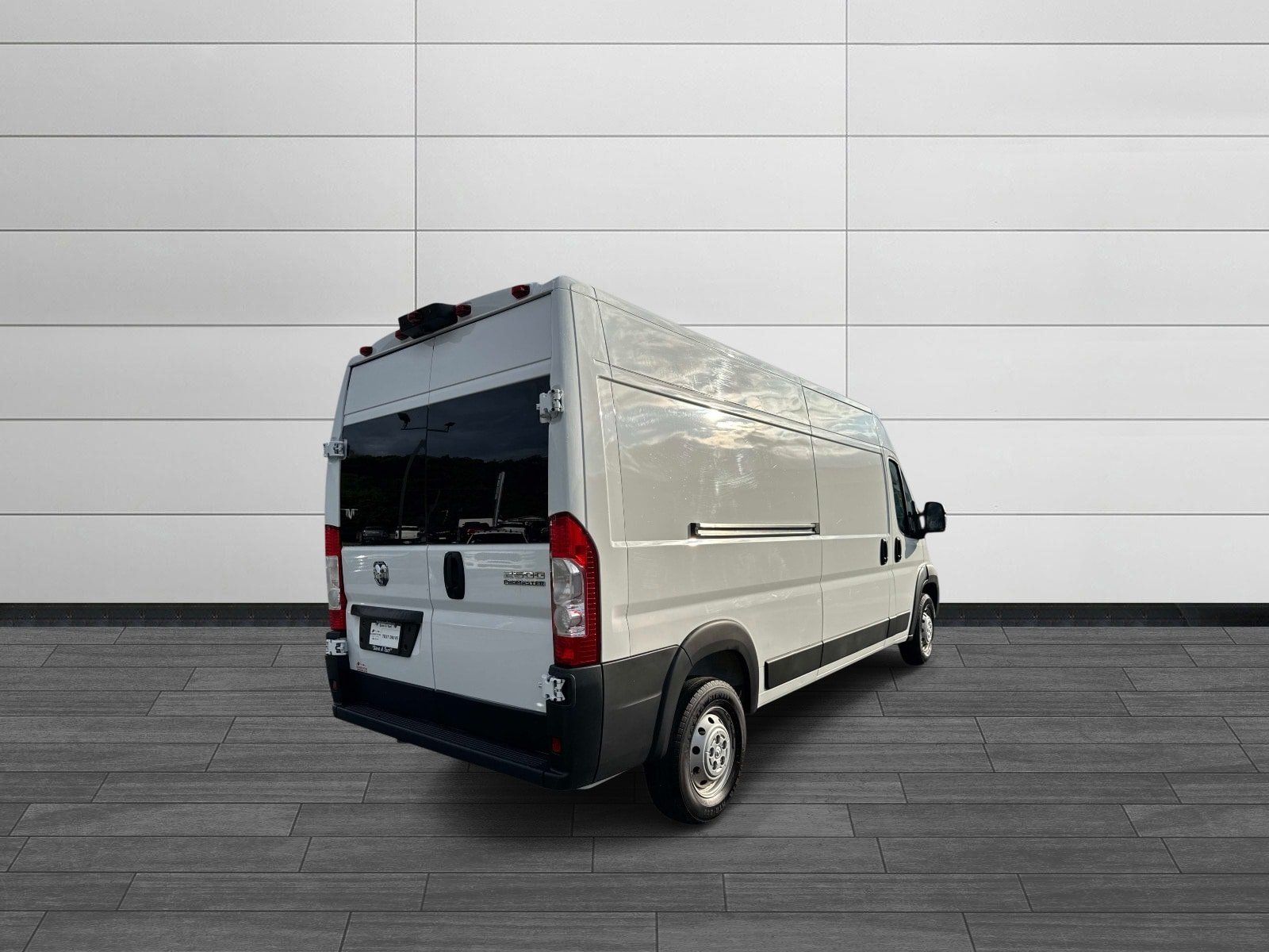 Used 2023 RAM ProMaster 2500 FWD image 3