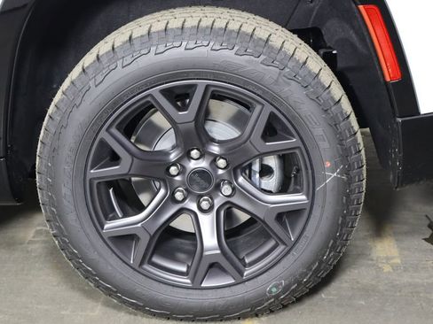 New 2026 Jeep Grand Wagoneer 4WD image 43