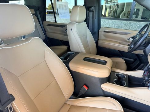 Used 2021 Chevrolet Tahoe Premier AWD/4WD image 26