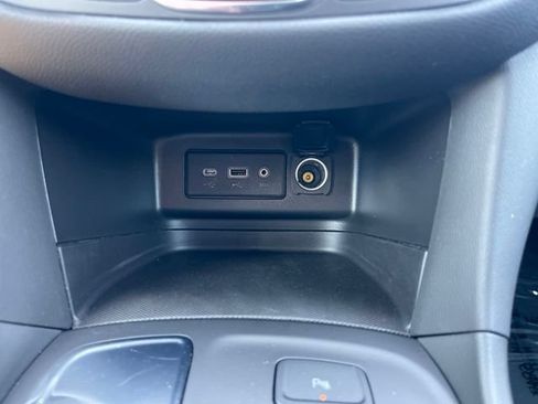 Used 2023 Chevrolet Equinox LT FWD image 26