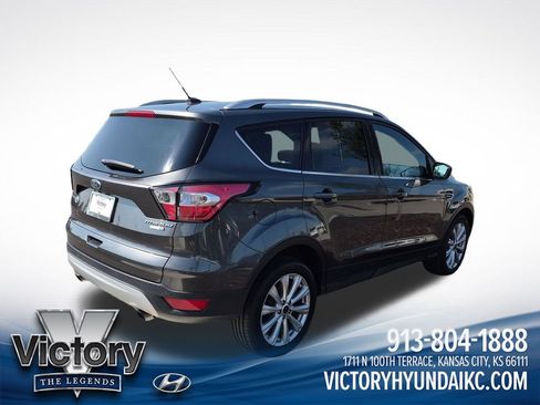 Used 2017 Ford Escape Titanium AWD/4WD image 5