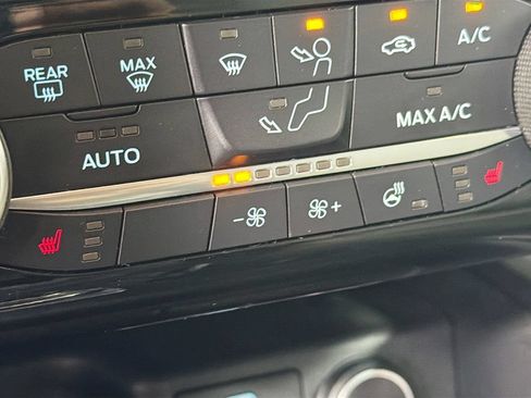 Used 2021 Ford Escape SE w/ SE Sport Appearance Package AWD/4WD image 21