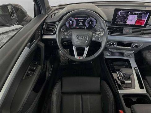 Certified 2025 Audi Q5 2.0T Premium Plus w/ Premium Plus Package AWD/4WD image 21