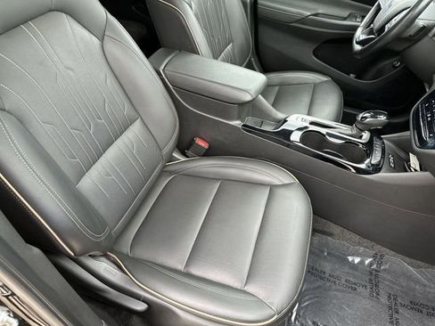 Used 2024 Buick Envista Sport Touring FWD image 27