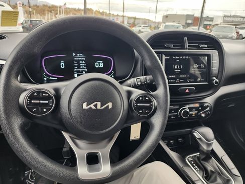 Certified 2023 Kia Soul LX w/ LX Technology Package image 16