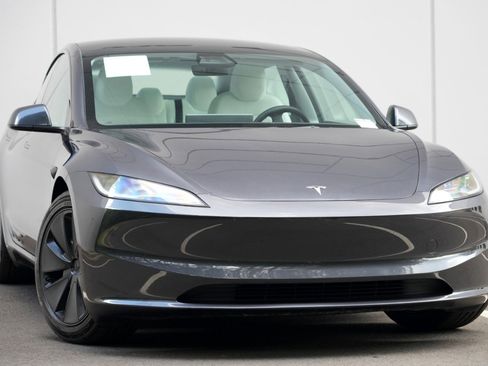 Used 2024 Tesla Model 3 RWD image 4