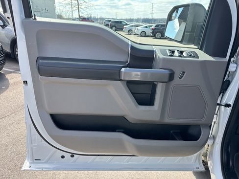 Used 2020 Ford F150 XLT image 10