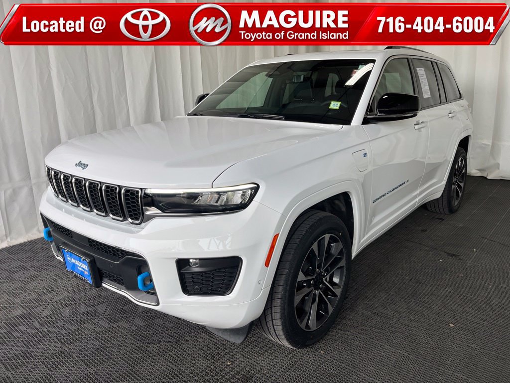 Used 2023 Jeep Grand Cherokee Overland w/ Luxury Tech Group IV AWD/4WD image 1