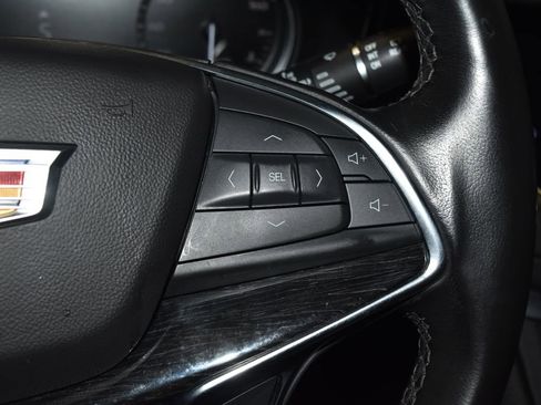 Used 2020 Cadillac XT5 Premium Luxury FWD image 11