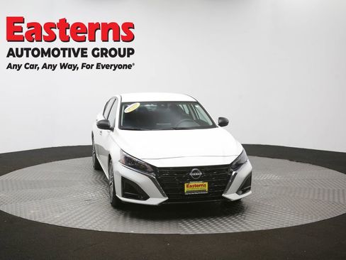 Used 2025 Nissan Altima 2.5 SV image 52