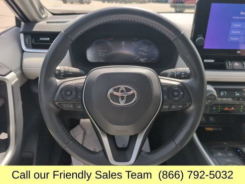 Used 2023 Toyota RAV4 Limited AWD/4WD image 17