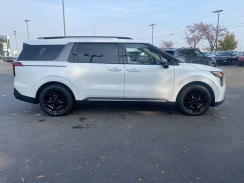 New 2026 Kia Carnival SX Prestige image 9