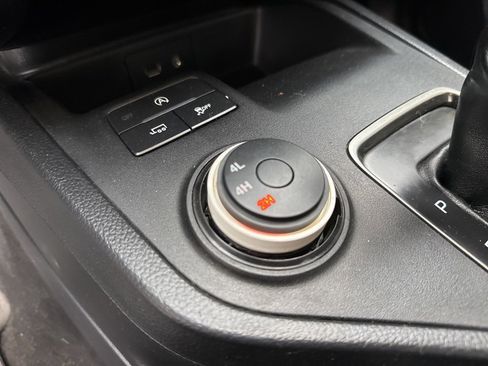 Used 2021 Ford Ranger XL image 19