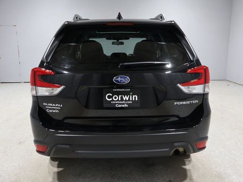 Used 2023 Subaru Forester Premium image 13